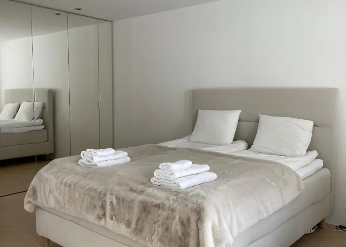 Wasserfall - Zentrum - Balkon - Seeblick - Kueche Appartement Sankt Moritz