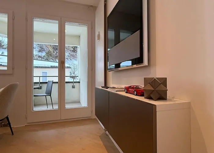 Wasserfall - Zentrum - Balkon - Seeblick - Kueche *